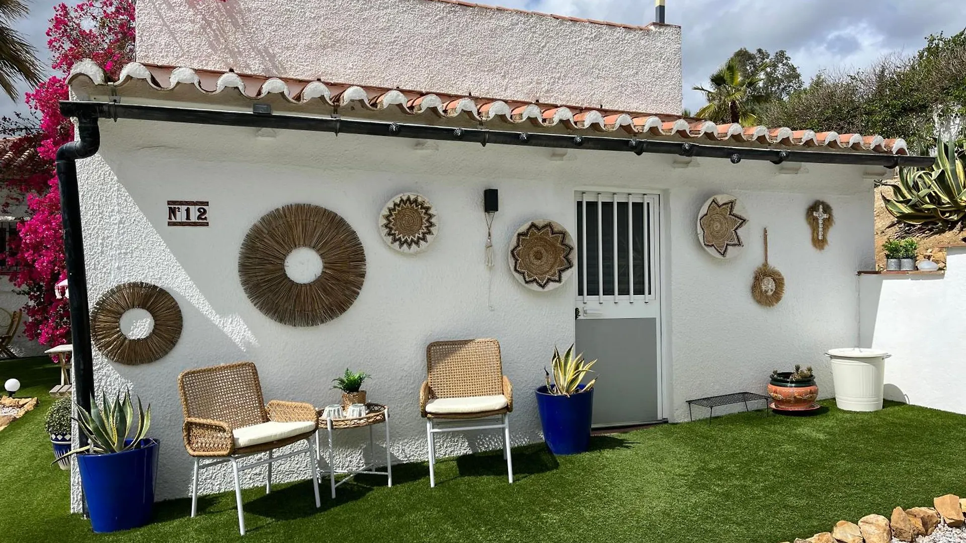 Villa Casa Rosa, El Torcal contacts